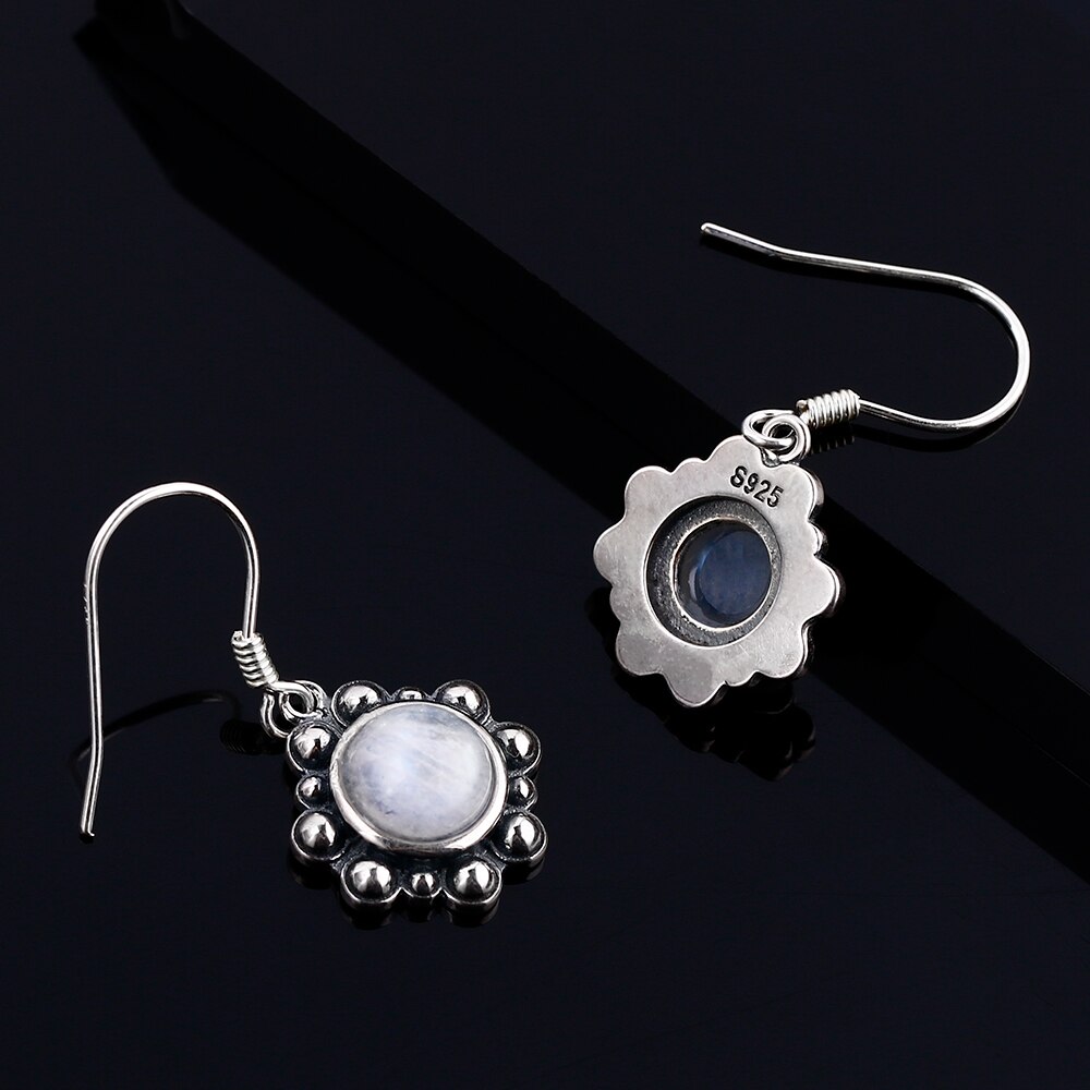 Bague en Pierre de Lune de 6mm Bijoux d'âmes