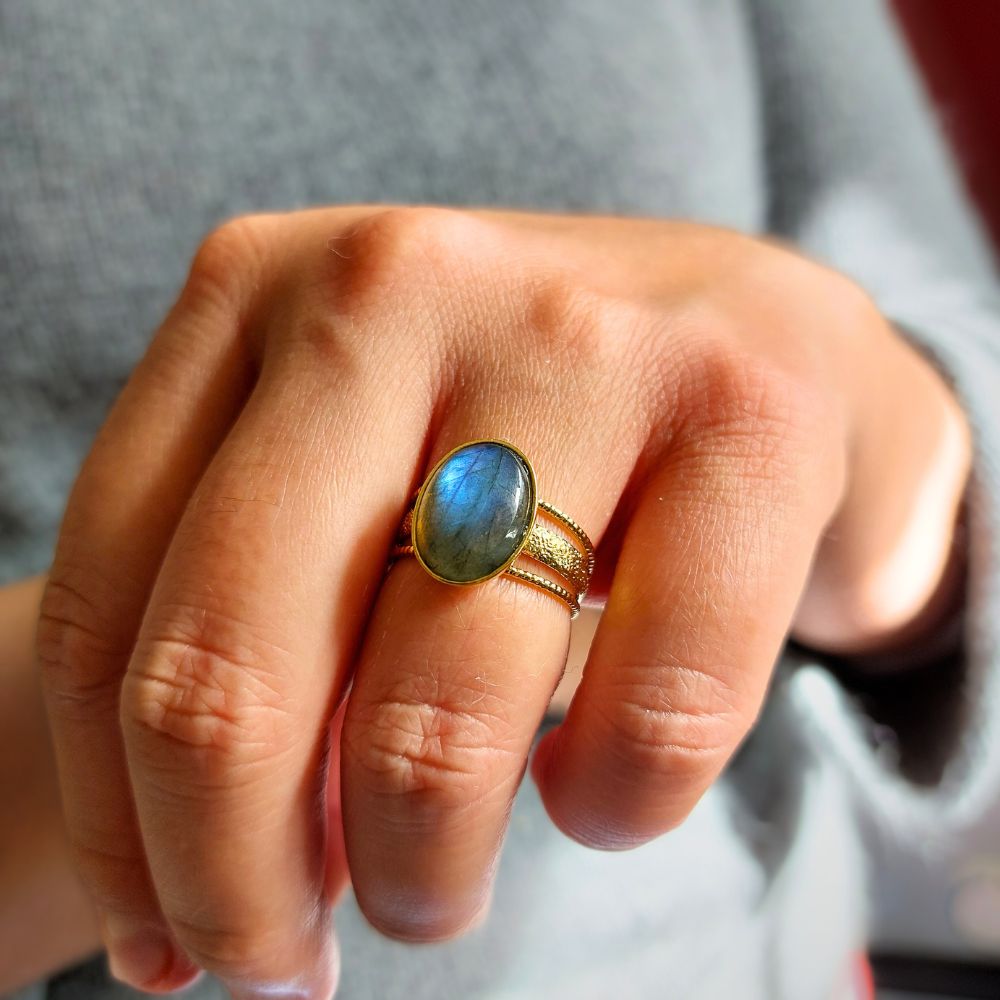 Bague "Ninmah" en Labradorite Ma boutique