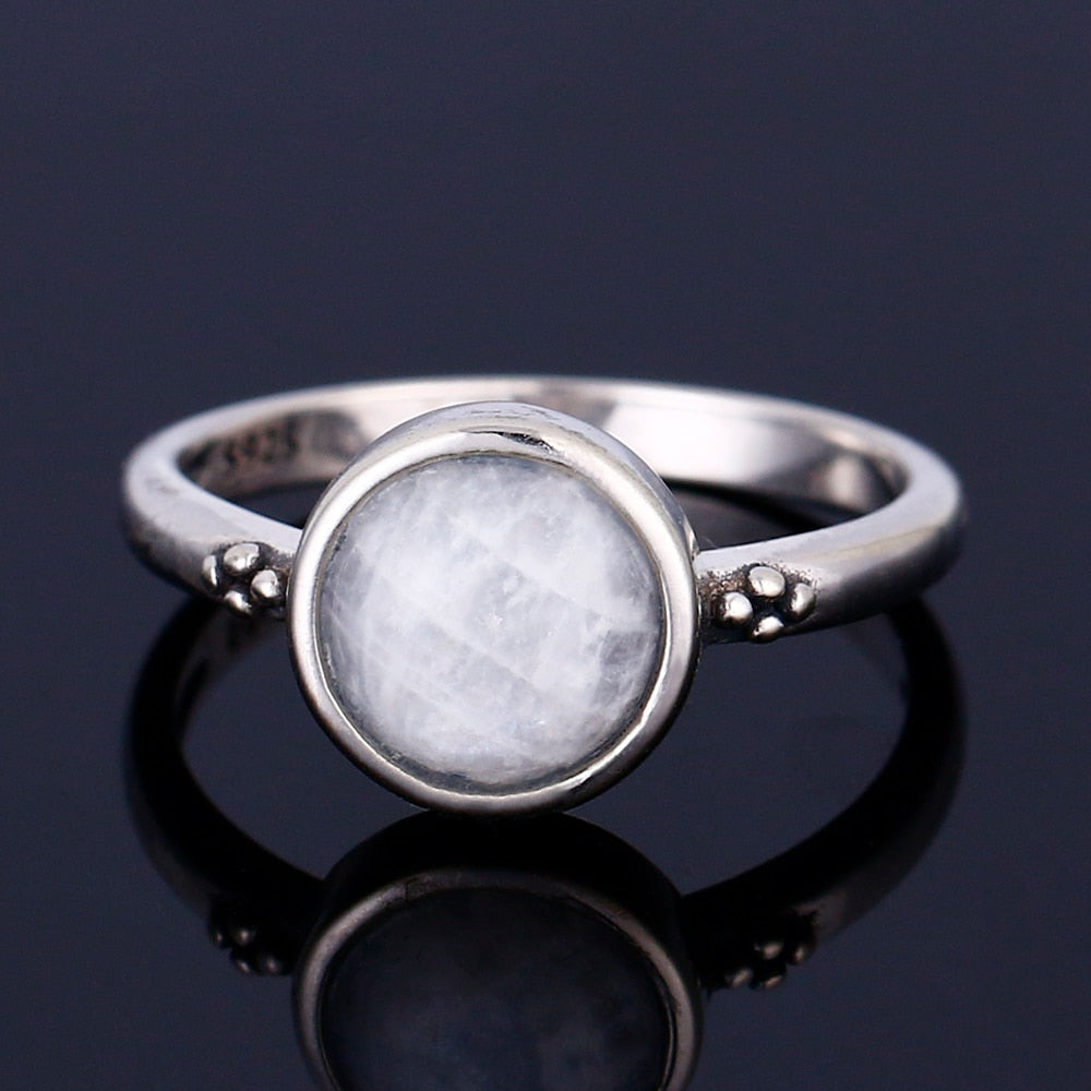 Bague en Pierre de Lune de 8mm Bijoux d'âmes