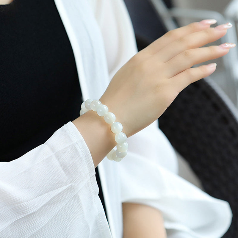 Bracelet de Féminité en Perle de Pierre de Lune Bijoux d'âmes